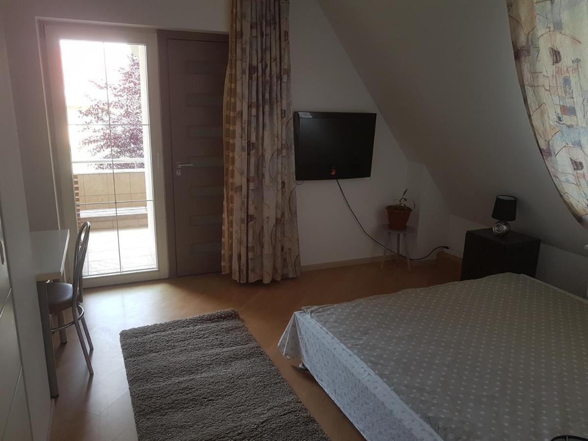 Lara Guest House Sfantu Gheorghe  Exterior photo